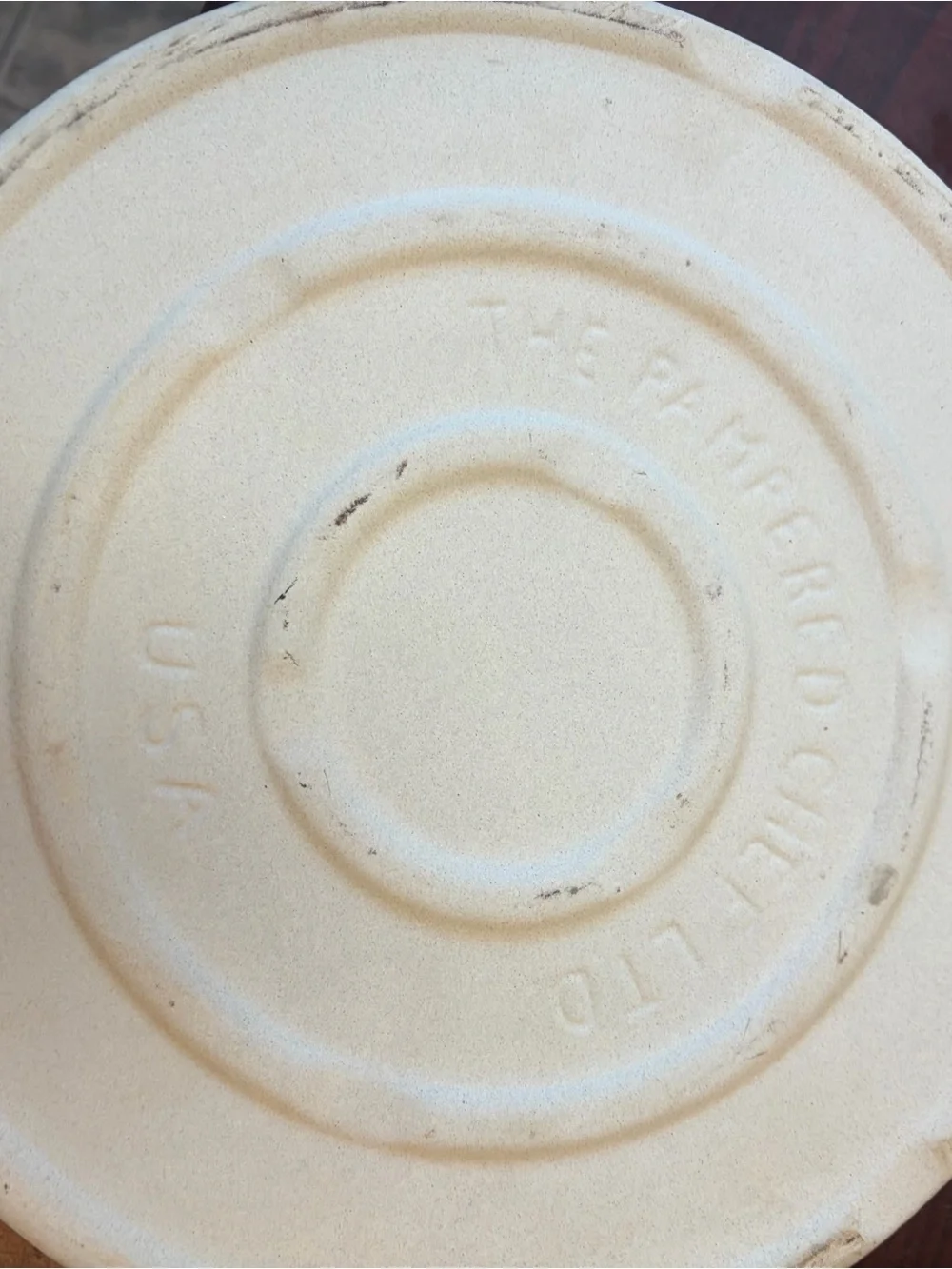 The Pampered Chef beige Round Deep Dish Baker discontinued seasoned with box 🗃️